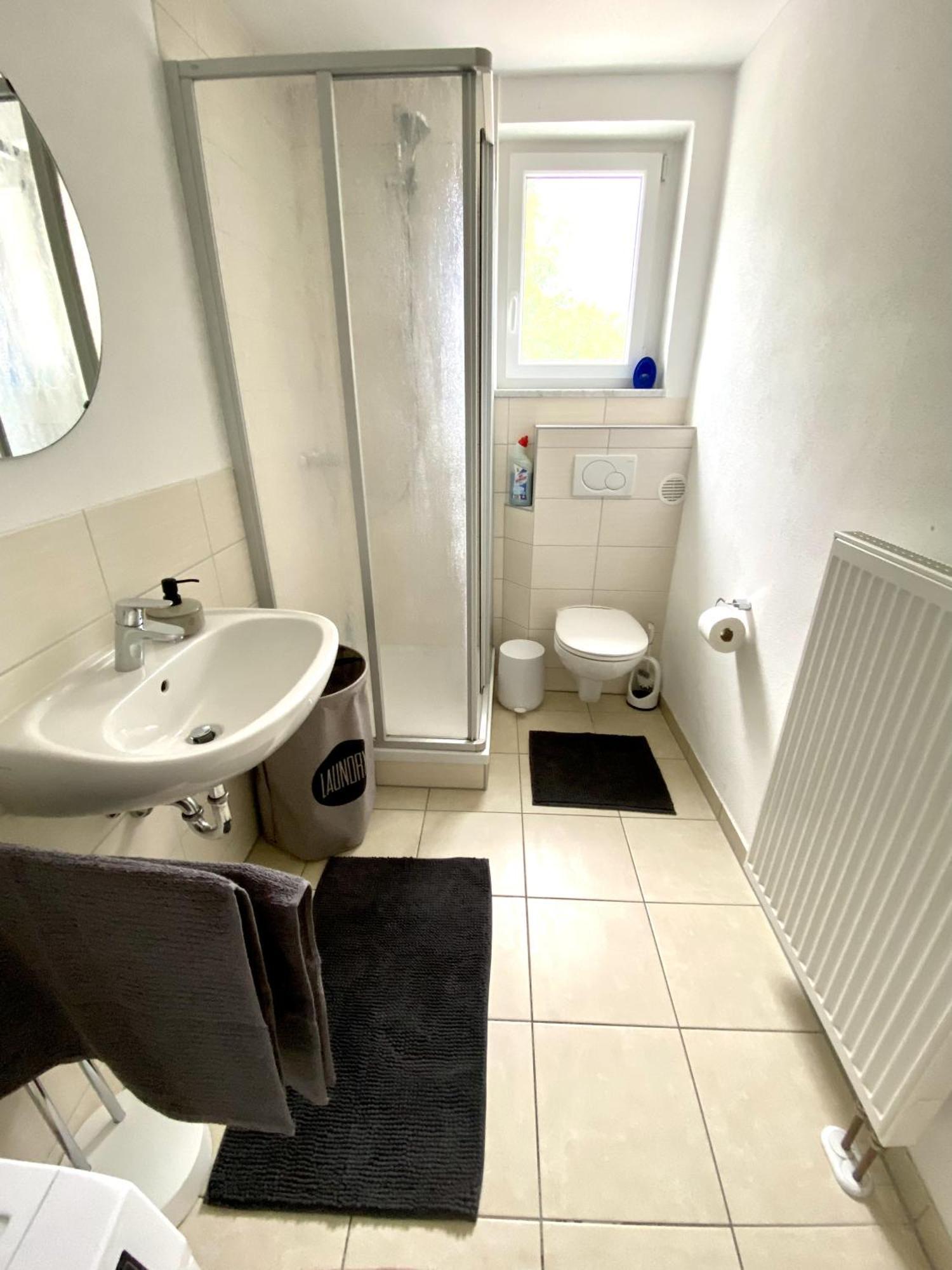 3 Zimmer Apartment Mit Flussblick - Self Check-In Eggenfelden Bagian luar foto