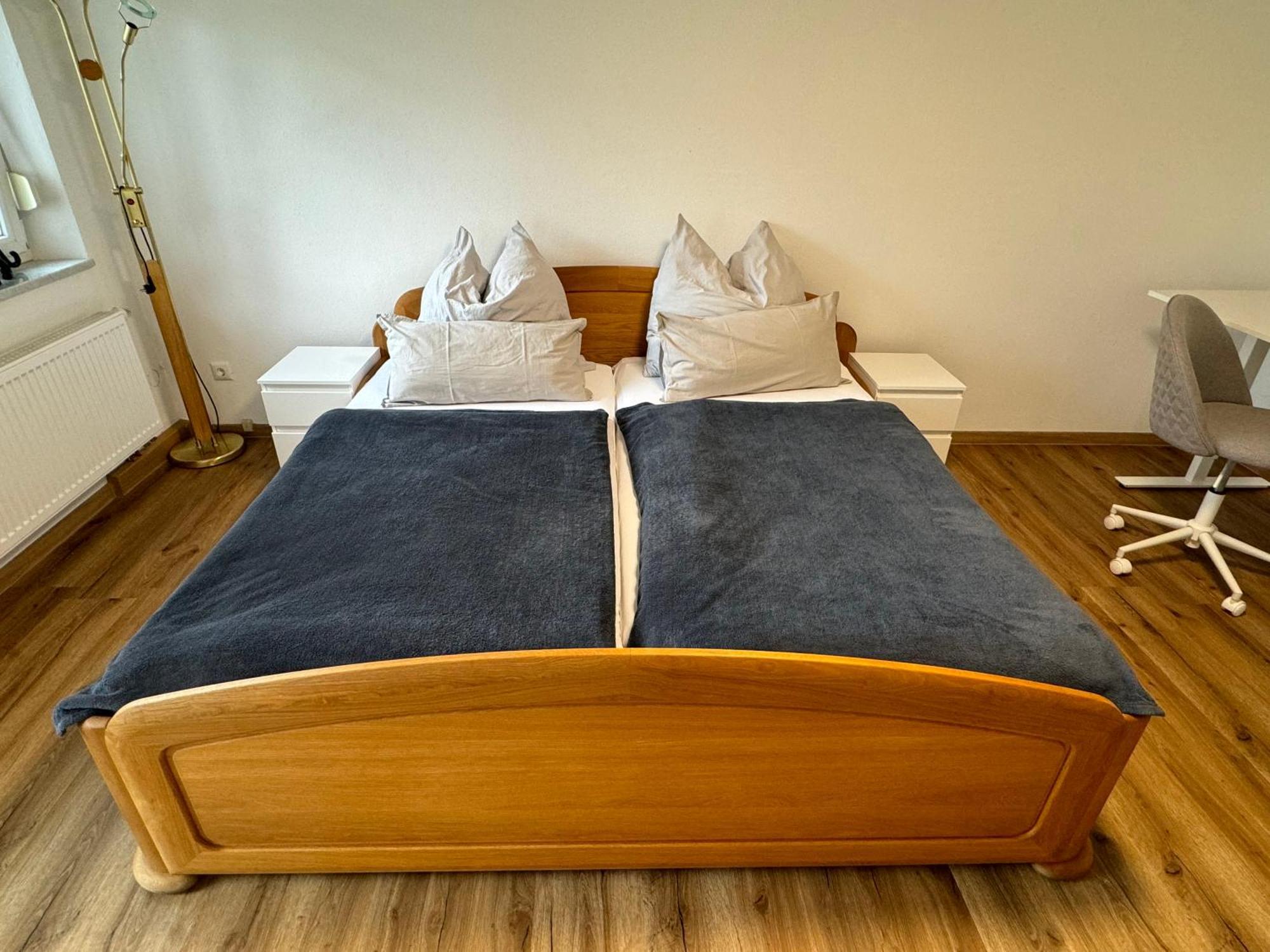 3 Zimmer Apartment Mit Flussblick - Self Check-In Eggenfelden Bagian luar foto